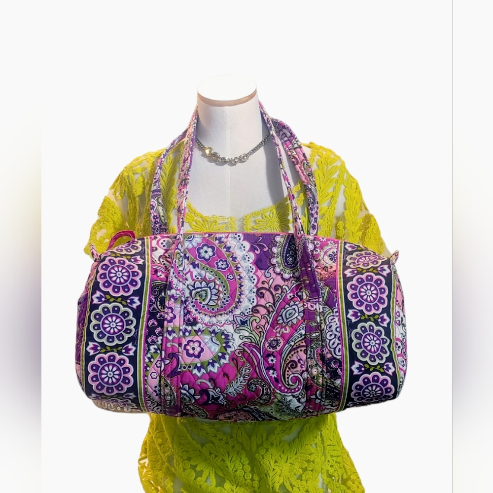 🧳 Vera Bradley Very Berry Paisley Large Duffel  Bag 🌷